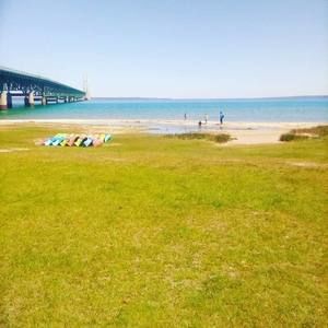 Meet your Posher, Lydon